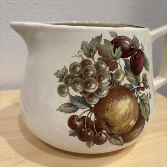 Vintage McCoy Pottery Pitcher Autumn Leaves Grape Fruit Nut Crazing Farmhouse - Picture 2 of 12